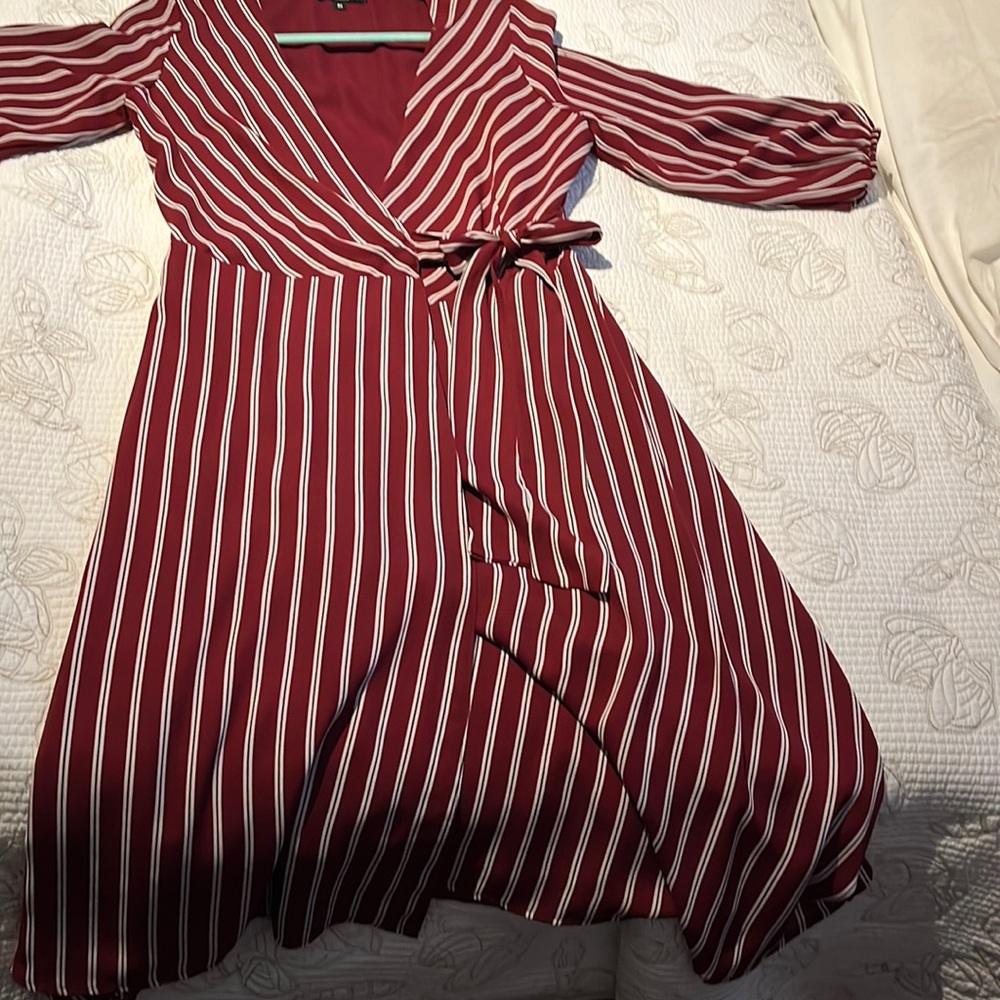 Slate&  Willow wrap dress